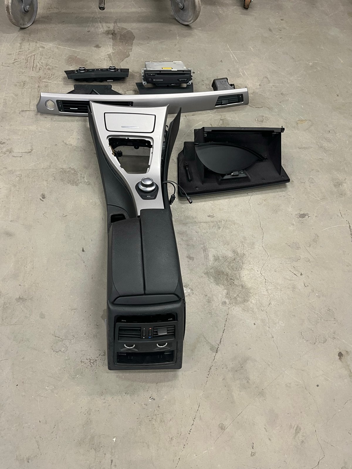 BMW E90 Sedan Middenconsole - Overcompleet, Ophalen, Gebruikt, BMW