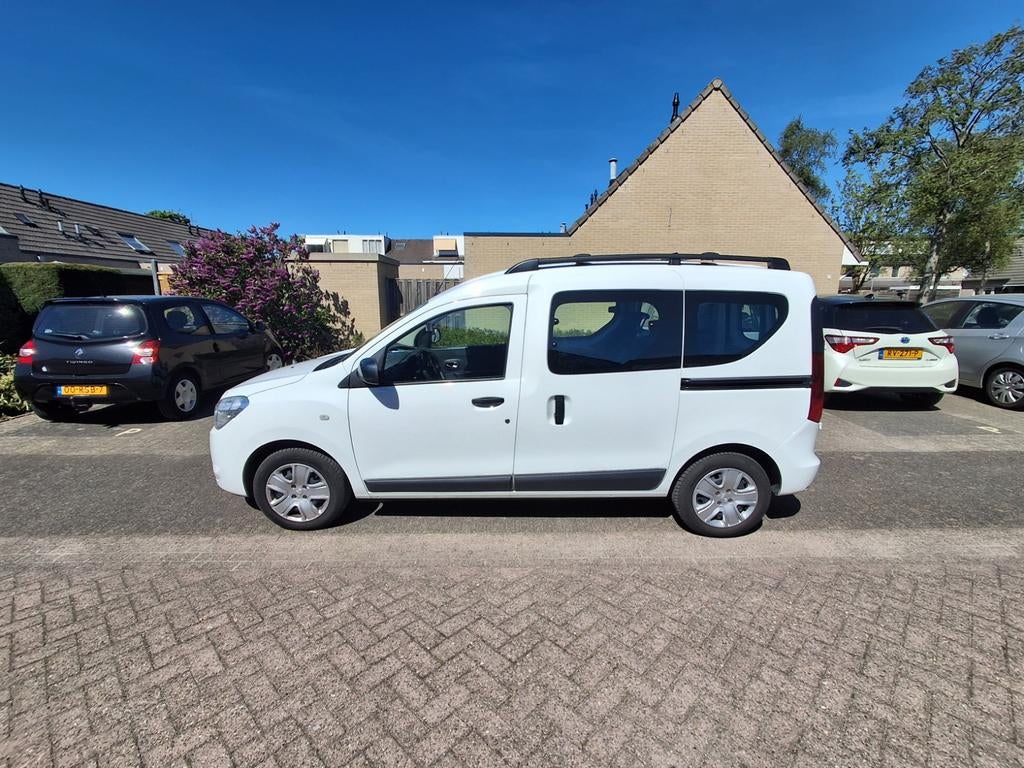 Dacia Dokker 1.3 TCe 130pk GPF 2021 Wit, Auto's, Dacia, Voorwielaandrijving, Zwart, 4 cilinders, Wit