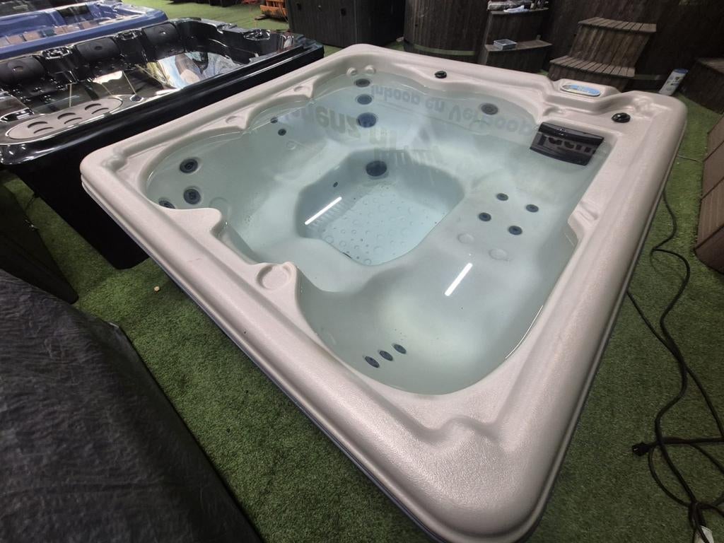 Amerikaanse spa ‼️ balboa Spa ️‼️ 6 pers Jacuzzi ‼️, Ophalen of Verzenden, Nieuw