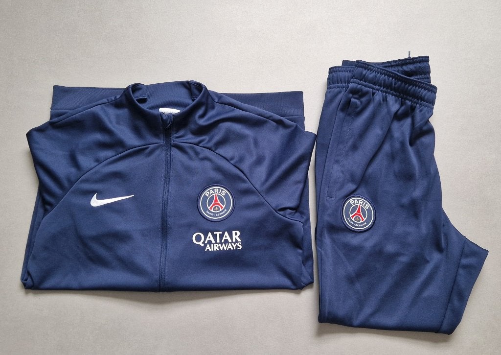 Nike Paris Saint-Germain trainingspak 147-158, Ophalen of Verzenden, Zo goed als nieuw, Jongen of Meisje, Sport- of Zwemkleding