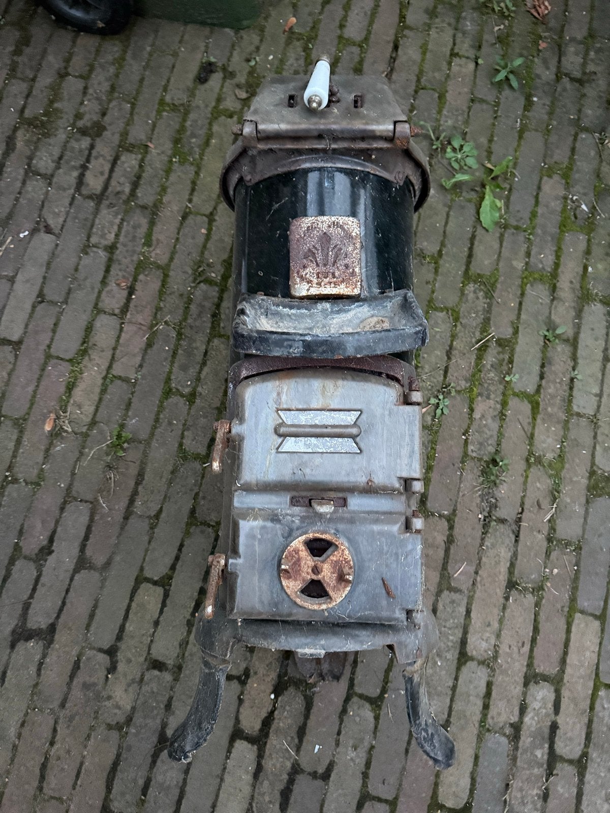 Antieke Kolenkachel - Decoratief en Functioneel, Huis en Inrichting, Gebruikt, Overige brandstoffen, Ophalen of Verzenden, Vrijstaand