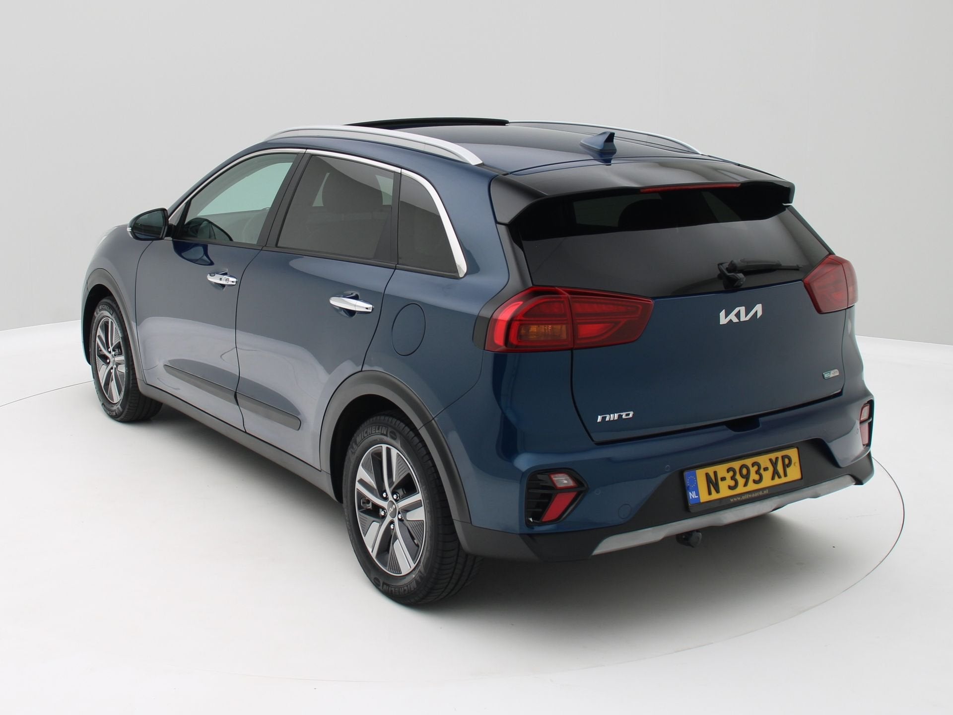 Kia Niro 1.6 GDi Hybrid ExecutiveLine Schuifdak / Leder / Ca, Gebruikt, Euro 6, Blauw, SUV of Terreinwagen