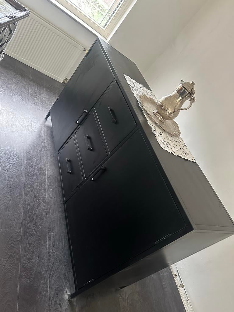 Zwart dressoir -, Gebruikt, 150 tot 200 cm, Ophalen of Verzenden, Met lade(s)