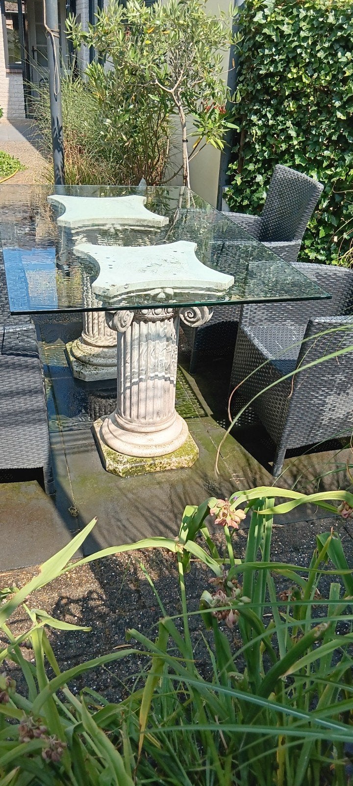 Tuintafel Griekse pilaren met glasplaat met 4 stoelen, Tuin en Terras, Ophalen, Gebruikt, Beton, Overige typen