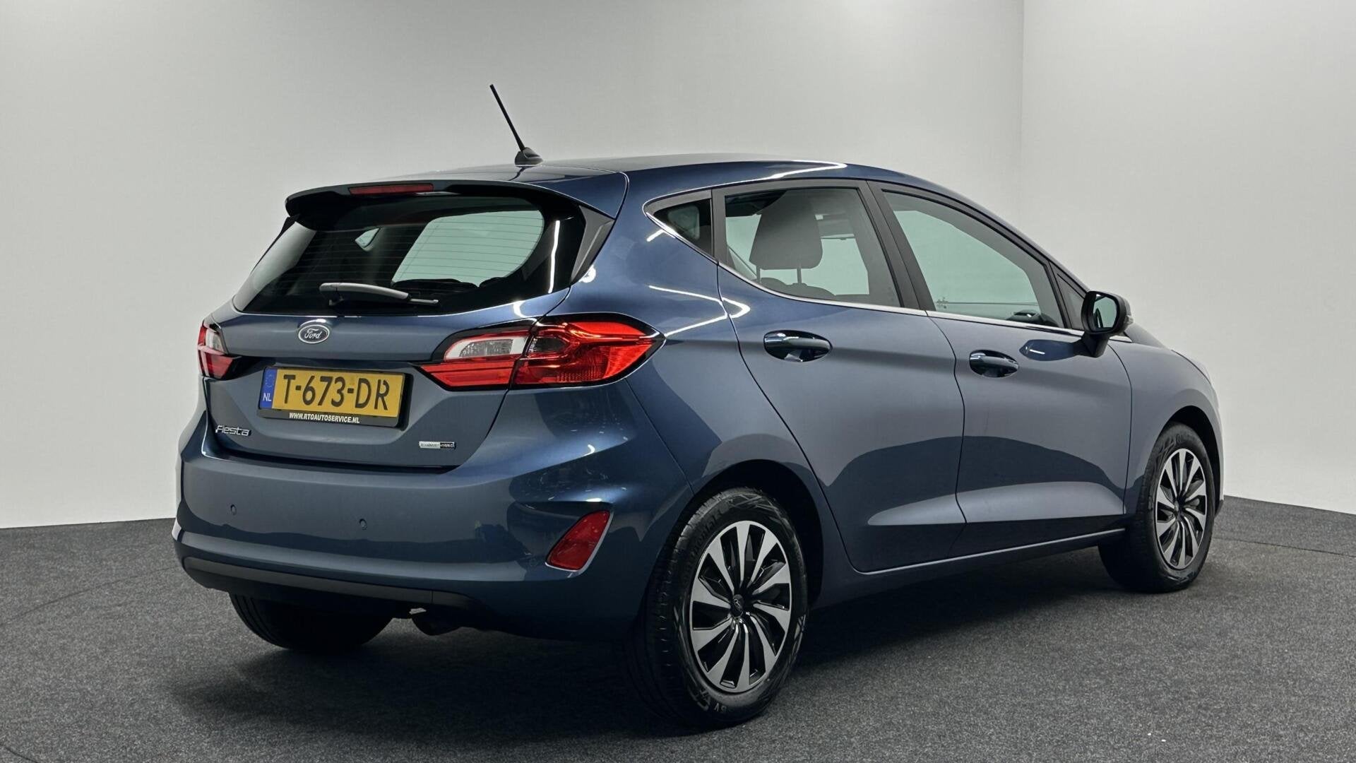 Ford Fiesta 1.0 EcoBoost Hybrid Titanium NAVI CRUISE CARPLAY, Voorwielaandrijving, Gebruikt, Blauw, 49 €/maand