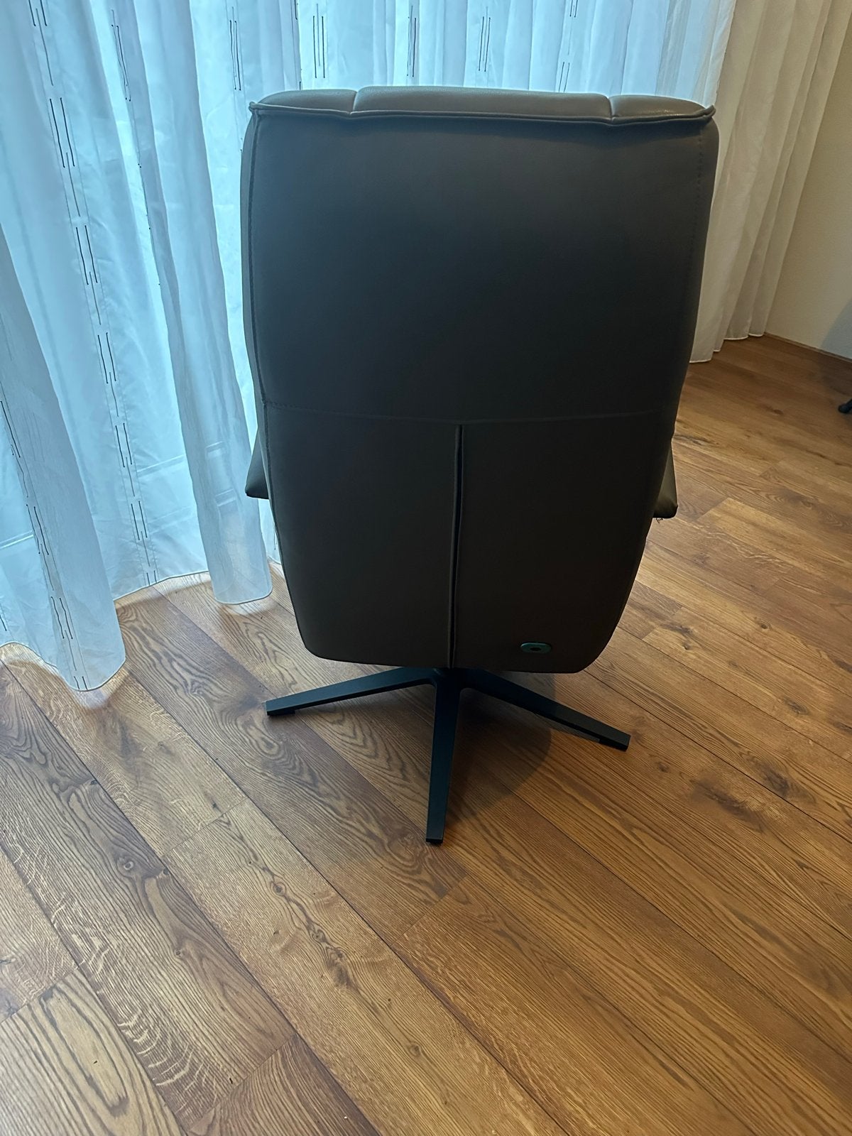 Foto 4 van Elektrische relaxfauteuil - Groen leer