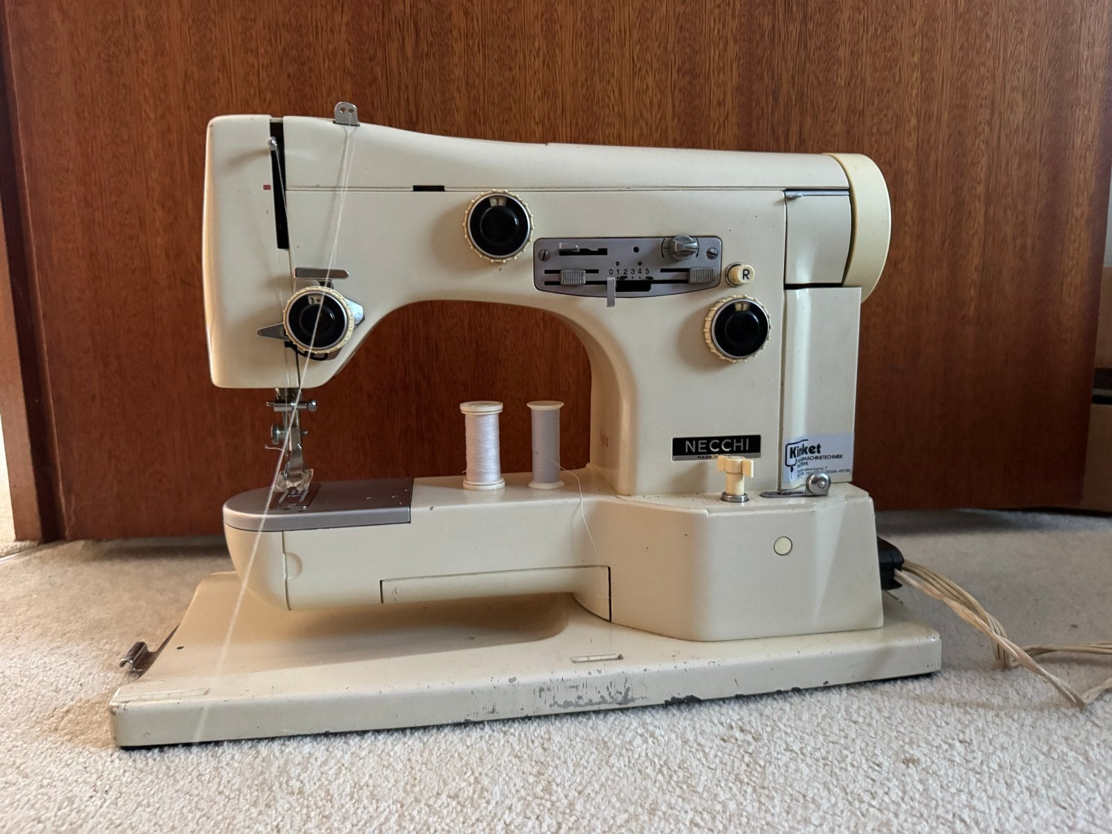 Necchi Lycia 524 naaimachine met koffer, Ophalen, Gebruikt, Naaimachine, Overige merken