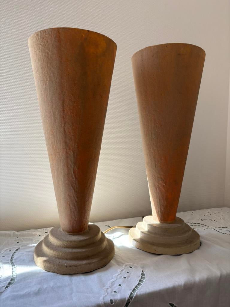 Vintage postmodern sculpturale plaster & fiberglas tafellamp, Ophalen of Verzenden, Zo goed als nieuw, Minder dan 50 cm, Vintage postmodern design