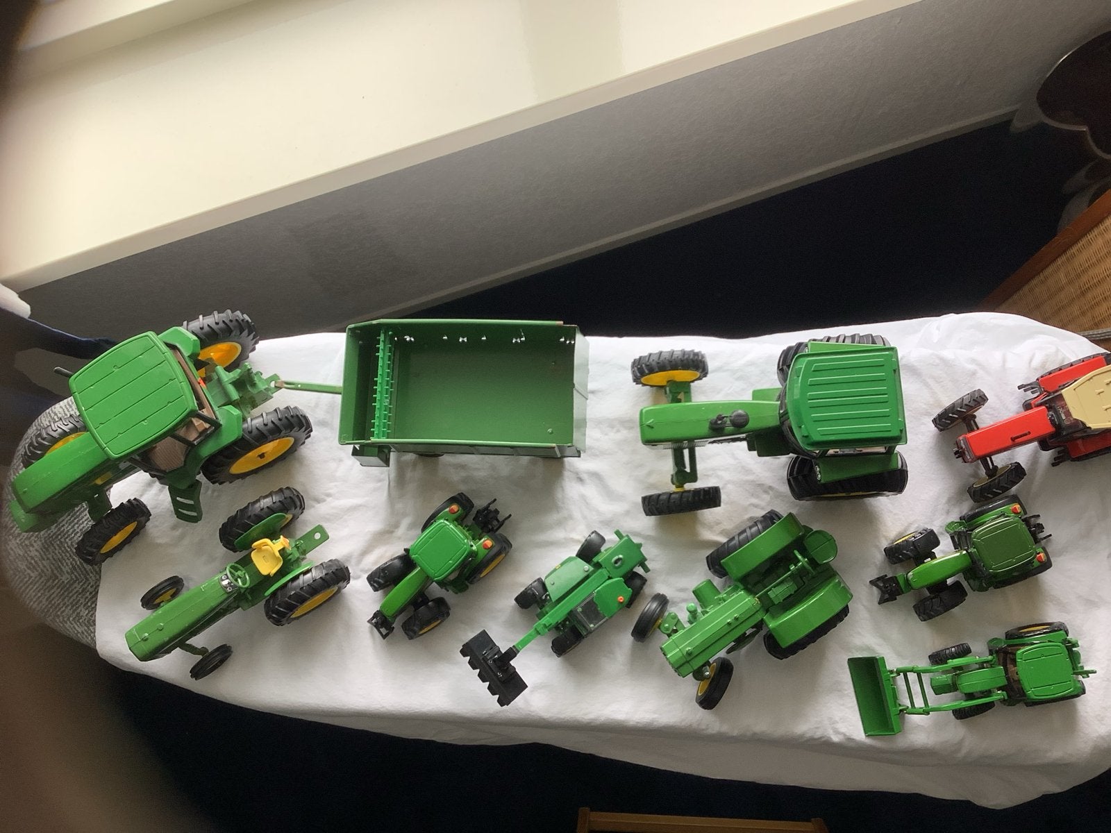 John Deere en andere schaalmodellen (tractoren, heftrucks), Ophalen of Verzenden, Zo goed als nieuw