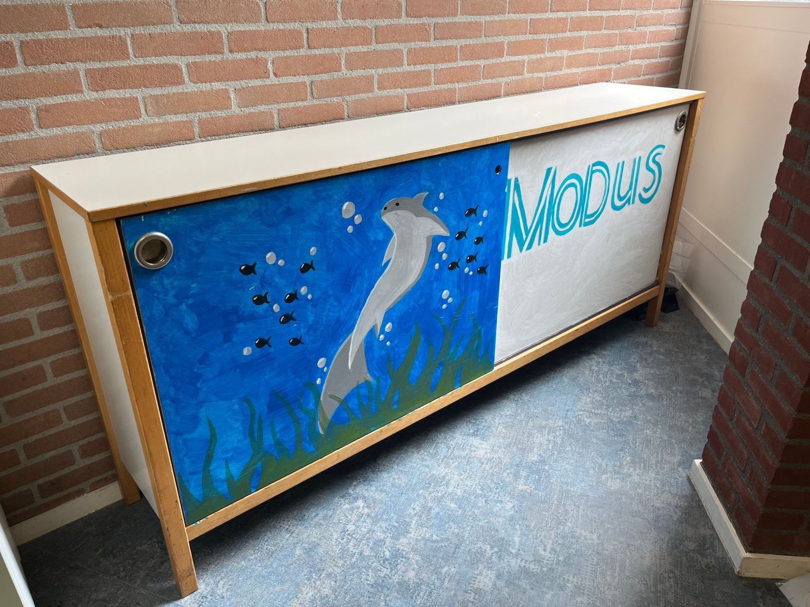 Gratis af te halen: kast met schuifdeurn, Ophalen, Zo goed als nieuw, 25 tot 50 cm