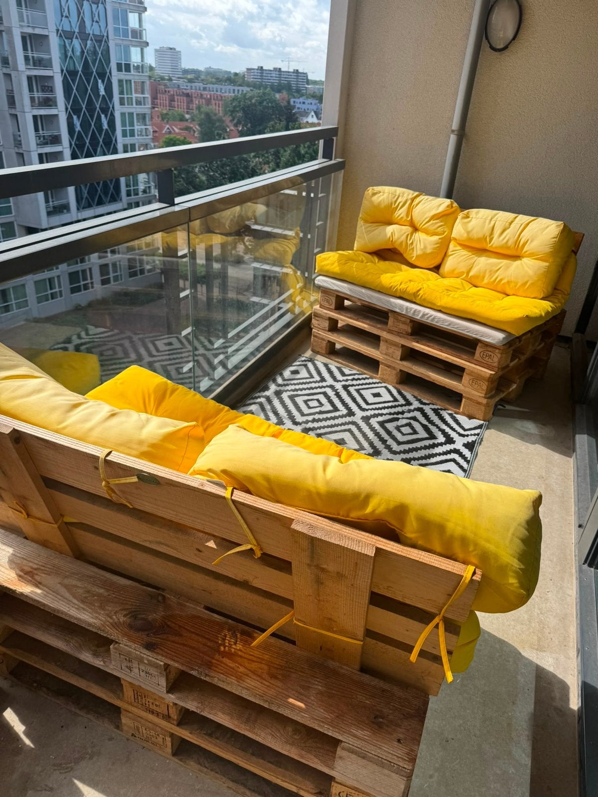 Pallet lounge set met kussens, Ophalen of Verzenden, Gebruikt, Hout