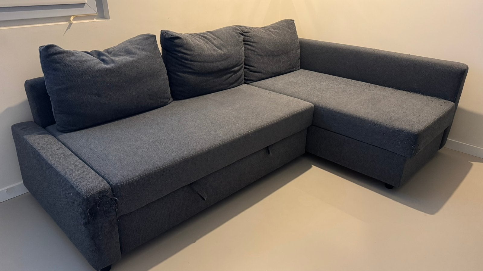 Sofa bed with storage, Ophalen, Gebruikt, Tweepersoons, Wit