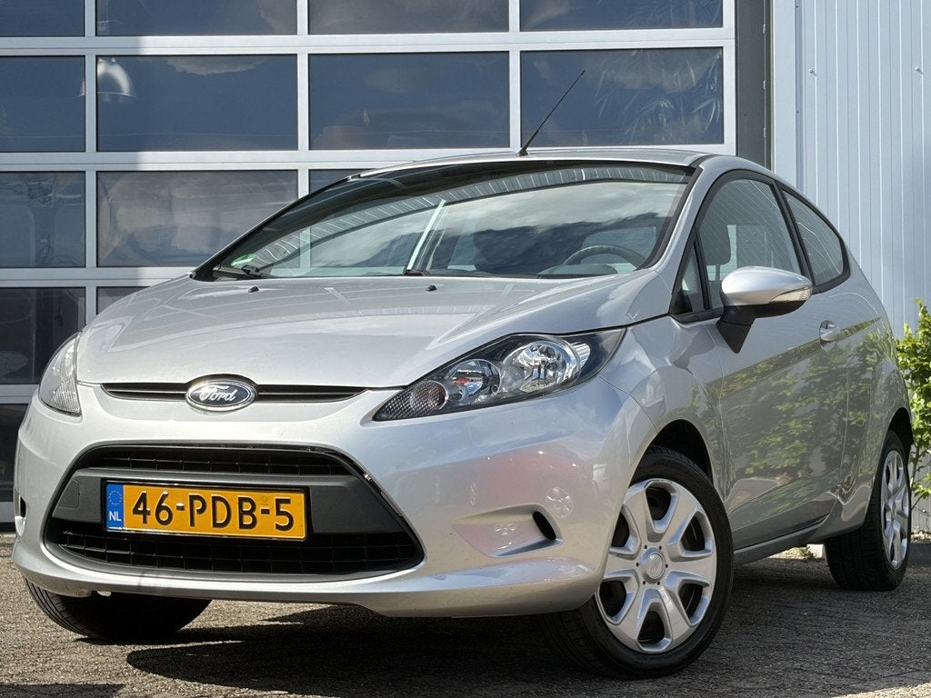 Ford Fiesta 1.25 Trend 82pk | Airco | Centrale vergrendeling, Voorwielaandrijving, Euro 5, Stof, 4 cilinders