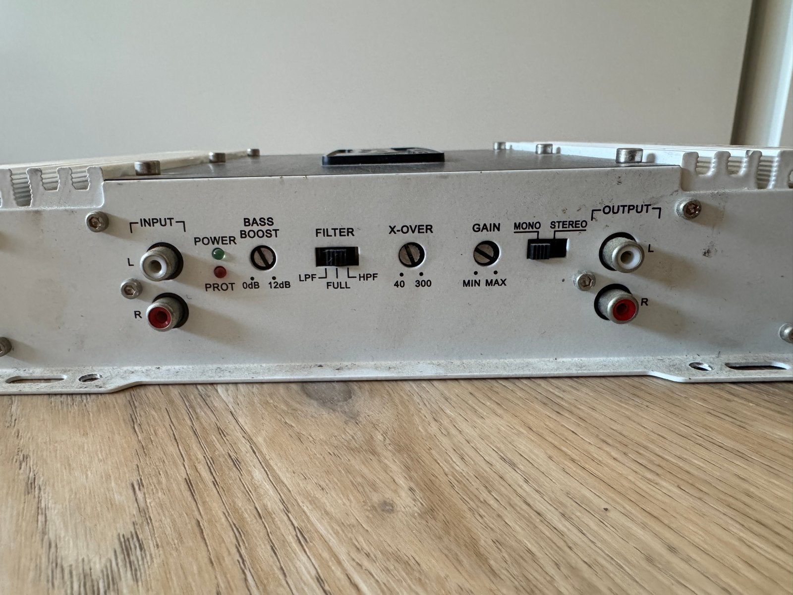 Magnat Edition Polar 2000 versterker met Crunch subwoofer, Ophalen, Gebruikt