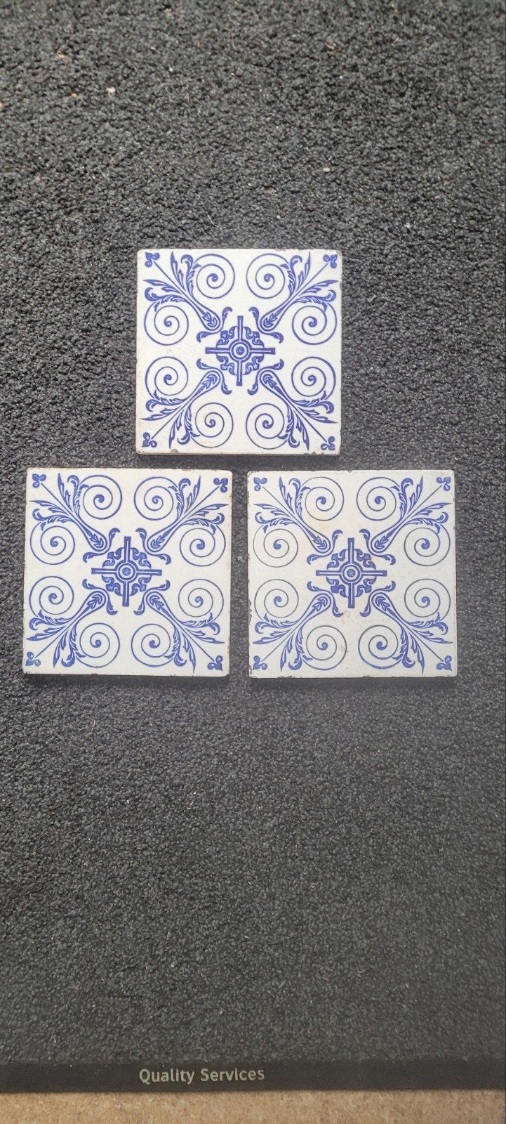 Delfts blauwe tegels, Ophalen