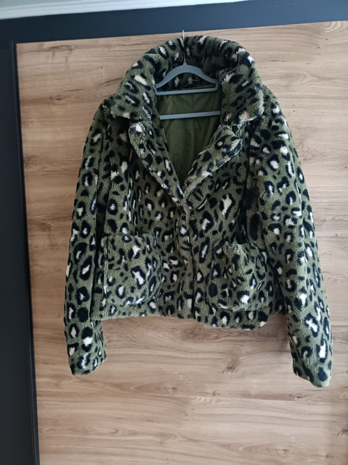 Leopard print jasje - Zo goed als nieuw, Maat 38/40 (M), Ophalen of Verzenden, Groen, Onbekend