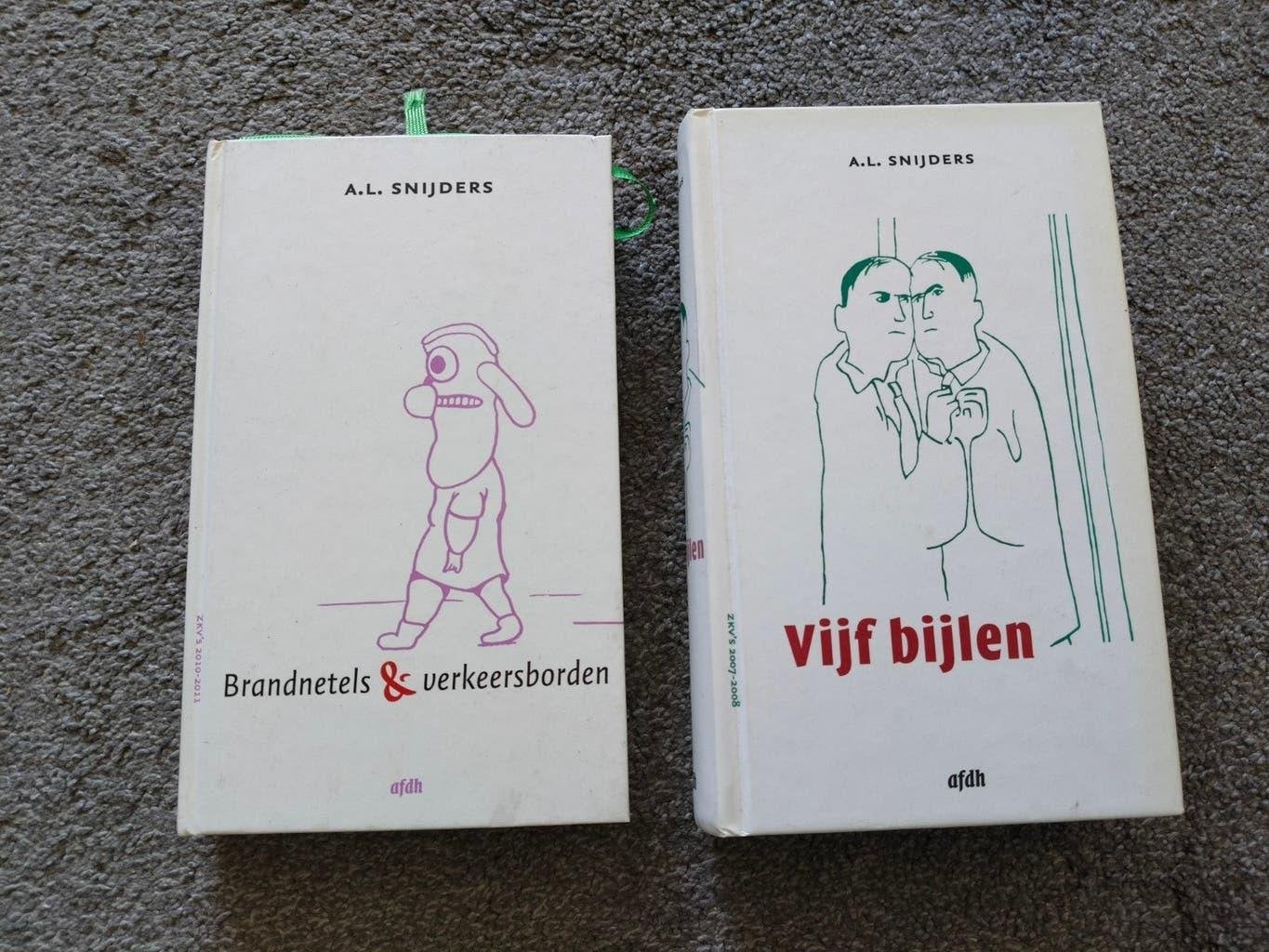 A.L. Snijders - Brandnetels & verkeersborden / Vijf bijlen, Ophalen of Verzenden, Zo goed als nieuw, A.L. Snijders, Nederland