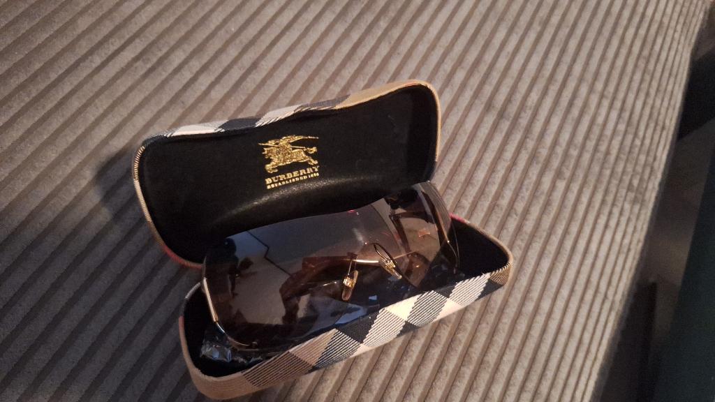 burberry zonnebril, Overige merken, Zonnebril, Overige kleuren, Nieuw