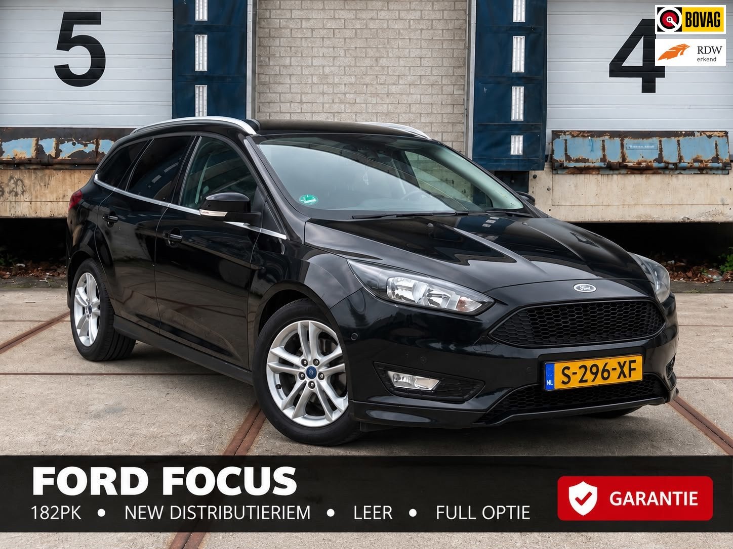 Ford Focus Wagon 1.5 Titanium(182PK+NEW Distriebustriem+LEER, Auto's, Euro 6, 4 cilinders, Leder en Stof, Zwart