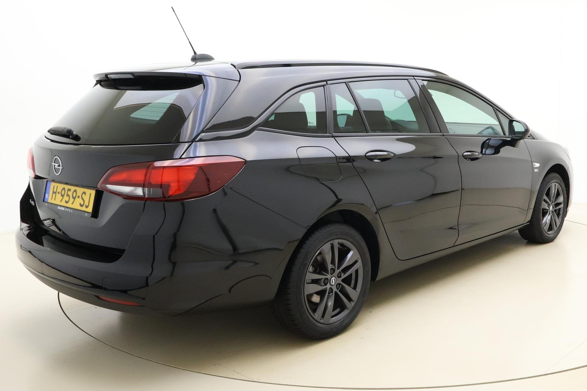 Opel Astra Sports Tourer 1.2 Turbo 130pk Edition 2020 | Navi, Auto's, Voorwielaandrijving, Stof, 1199 cc, Start-stop-systeem