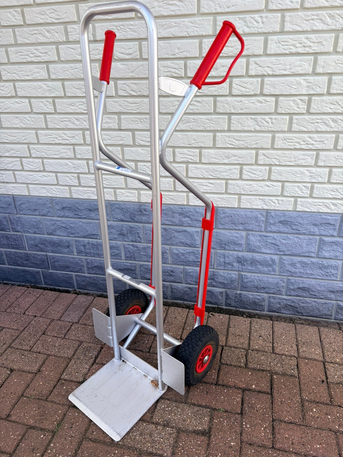 Steekwagen, 60 tot 80 liter, Ophalen, Zo goed als nieuw, Steekwagen