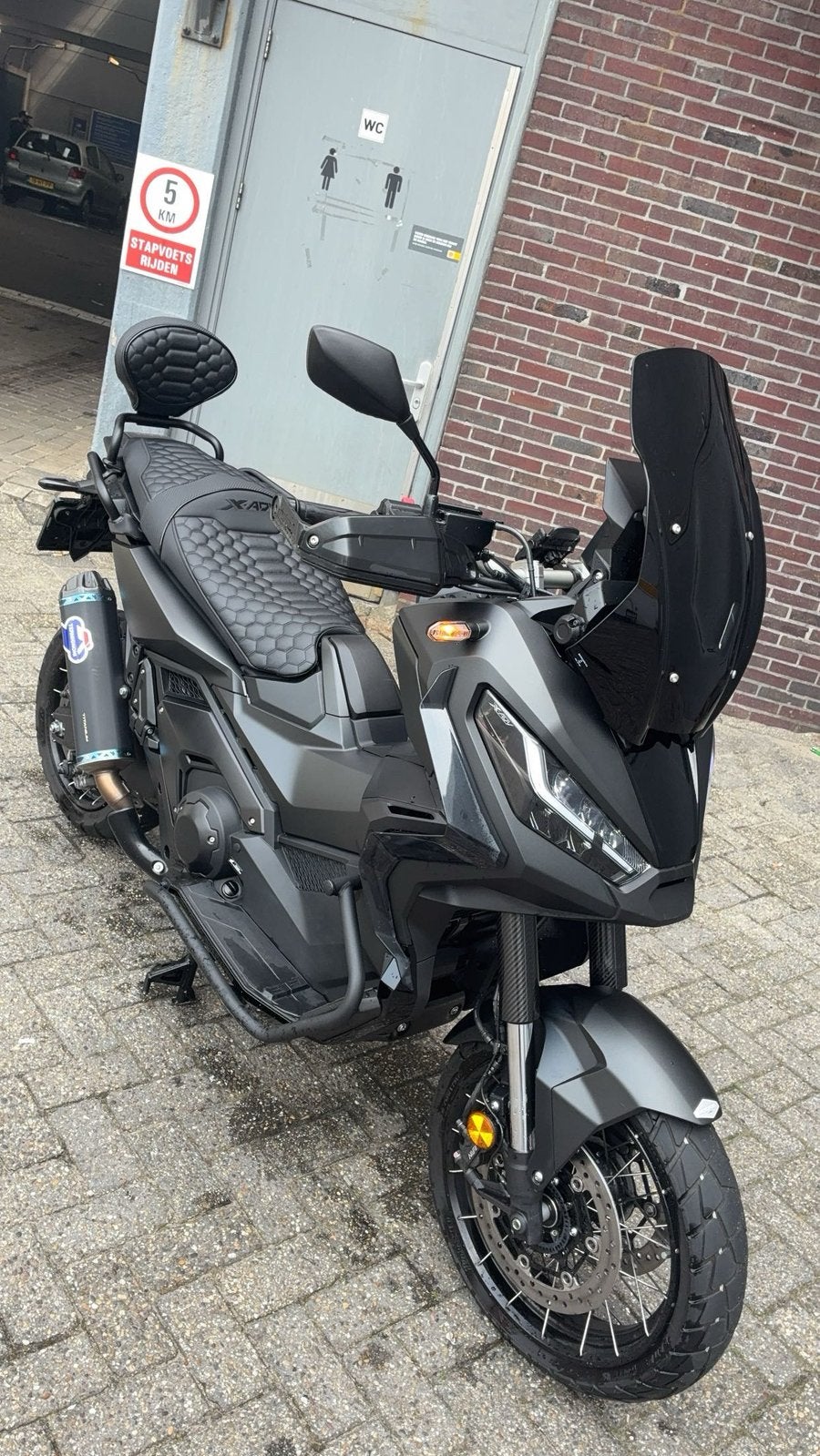 Honda X ADV 750 Full Option Mat Zwart 2024 Full Termignoni, Motoren, 750 cc, Scooter, Sportuitlaat, Gebruikt