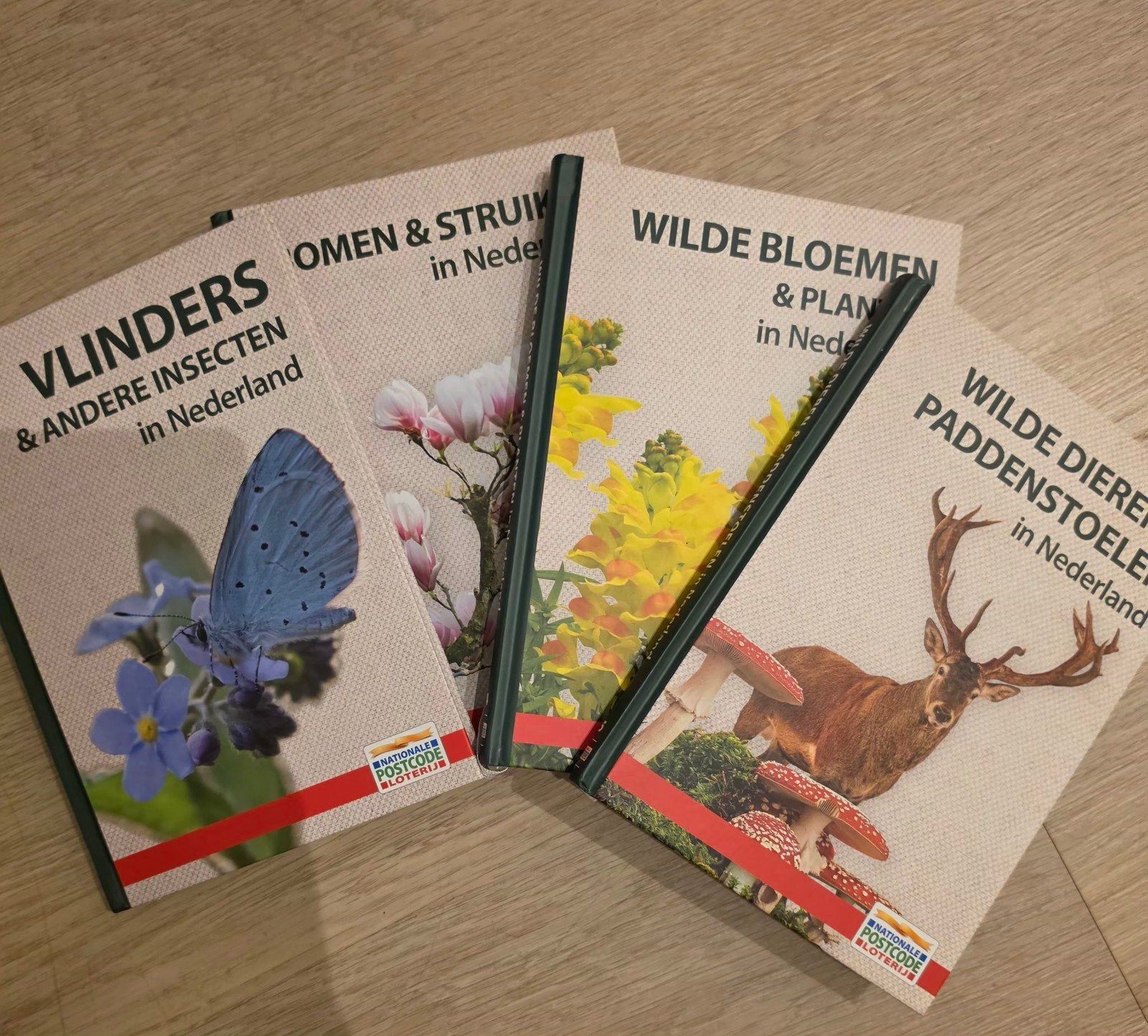 Postcode Loterij boeken: Natuur in Nederland (4 stuks), Boeken, Natuur, Ophalen of Verzenden, Zo goed als nieuw, Natuur algemeen