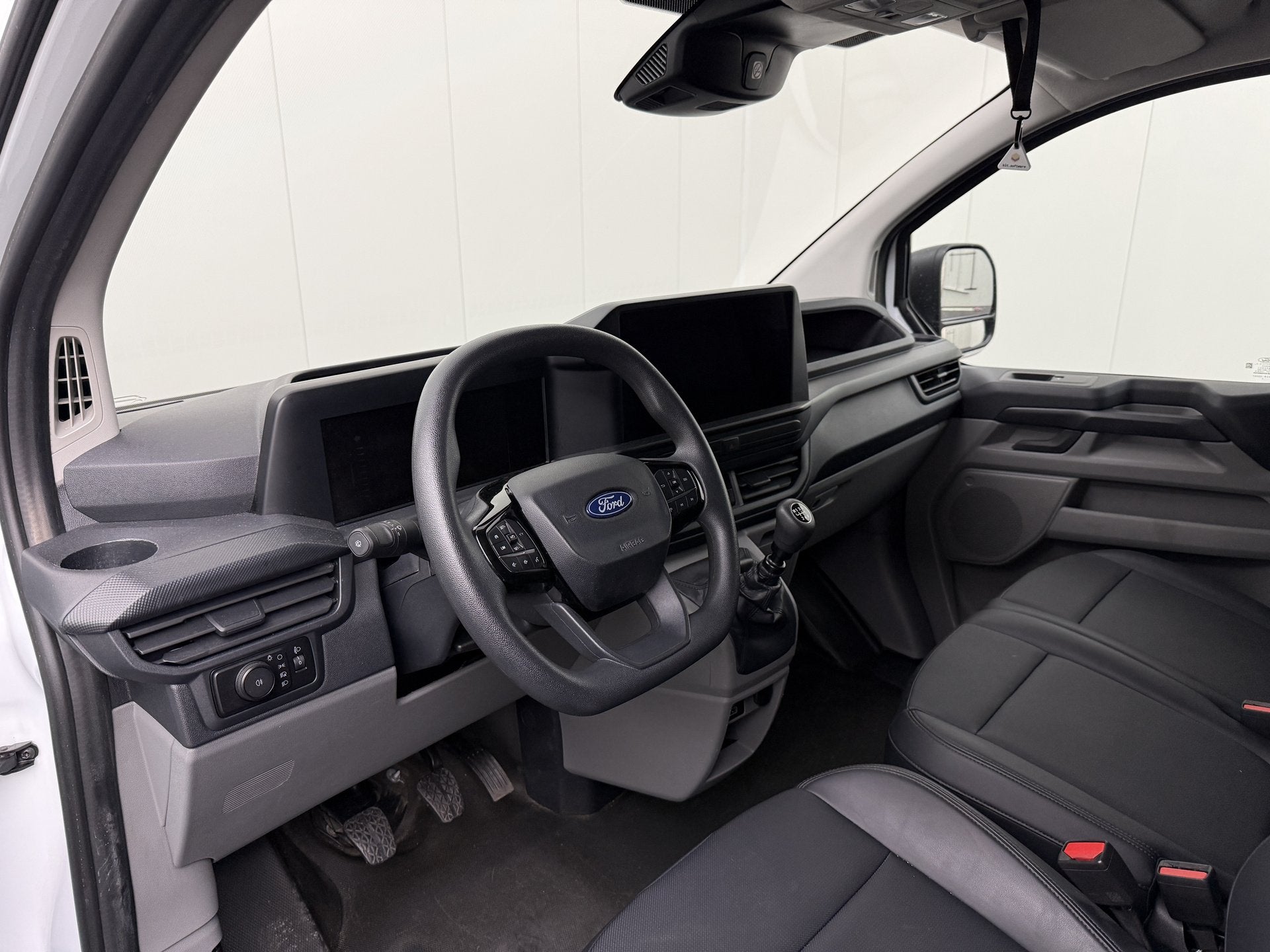 Ford Transit Custom 2.0TDCI Lang Raptor Sport | Digtal Cockp, Voorwielaandrijving, 1849 kg, 136 pk, Gebruikt