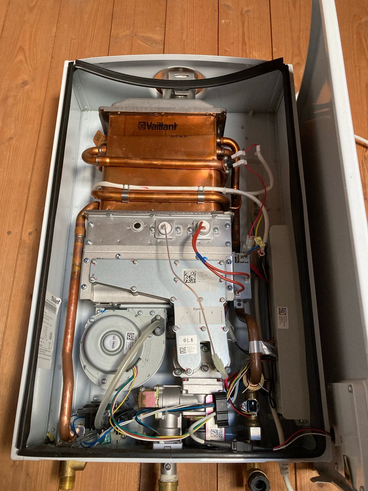 Vaillant turboMAG plus 11-2/0-5 L geiser (aardgas), Ophalen, Gebruikt, Overige typen, Minder dan 60 cm