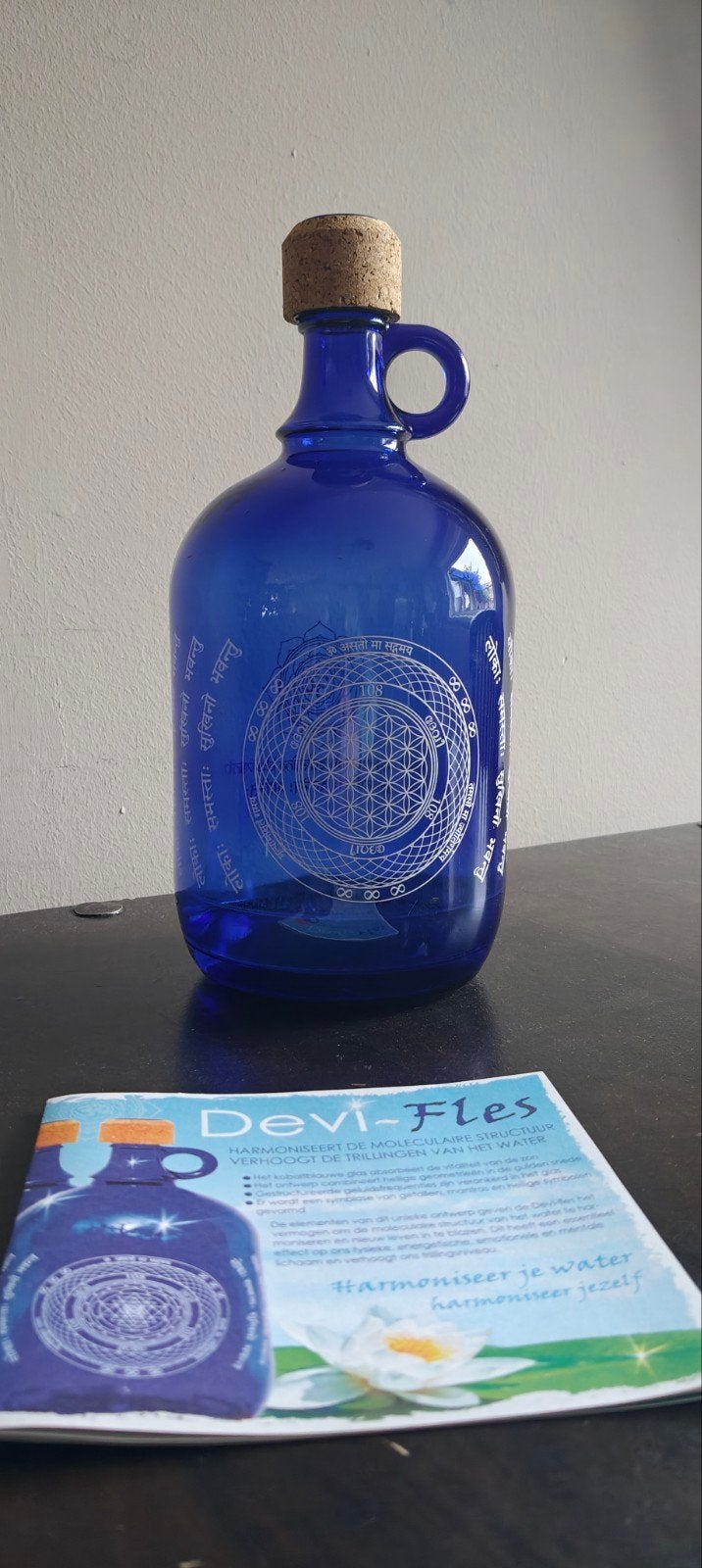 Devi Fles 29 cm met kurkdop voor waterreiniging en mantra, Ophalen of Verzenden, Nieuw