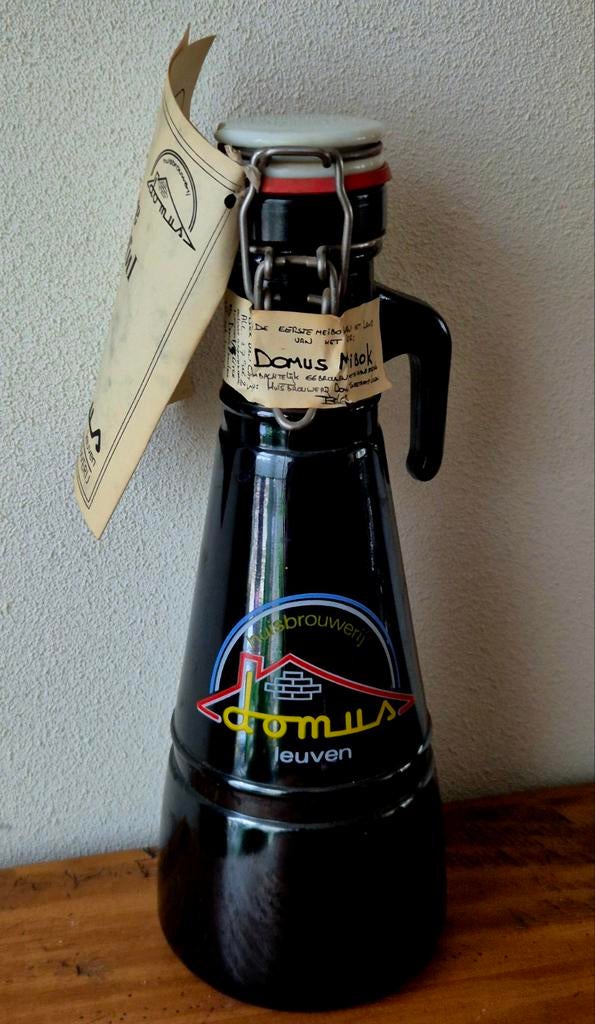 Volle 1ltr Leuvens MeiBok TAVERNE  HuisbrouwDOMUS LEUVEN, Verzamelen, Ophalen of Verzenden, Zo goed als nieuw, Flesje(s), Overige merken