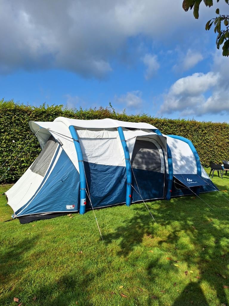 Quechua 6.3 Fresh & Black opblaasbare tent - 6 persoons, Caravans en Kamperen, Ophalen, Gebruikt, Tot en met 6