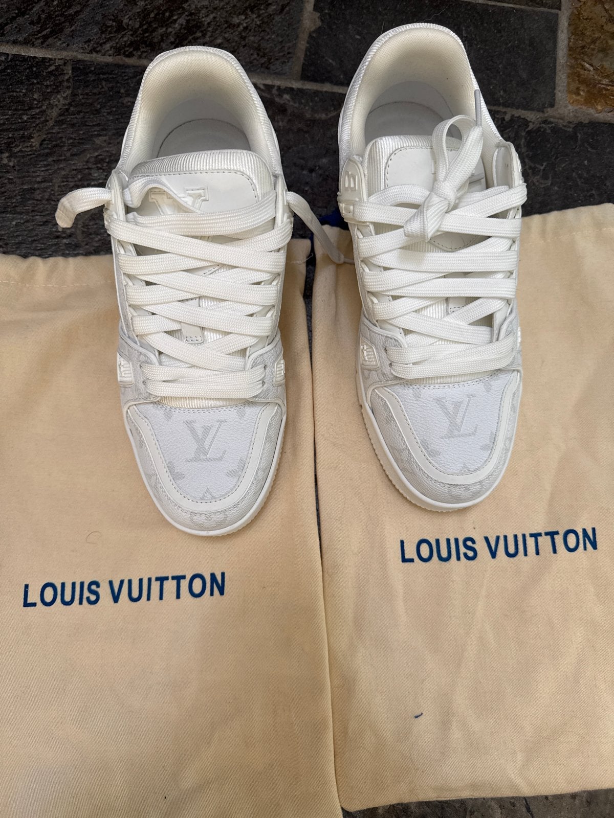 Louis Vuitton Sneakers - Wit (Maat 6), Ophalen of Verzenden, Nieuw, Wit, Sneakers of Gympen
