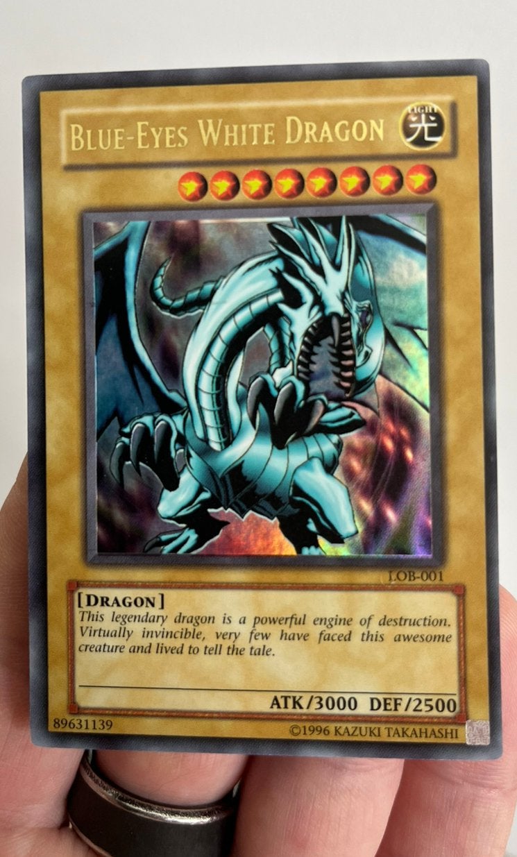 Yu-Gi-Oh! Blue-eyes white dragon LOB-001 NM! Grail, Ophalen, Zo goed als nieuw, Foil