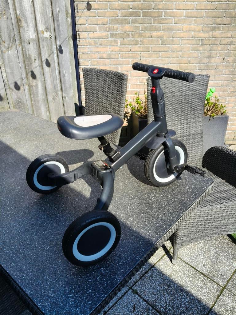 Topmark 4 in 1 Loopfiets Kaya -Antraciet, Kinderen en Baby's, Speelgoed | Buiten | Voertuigen en Loopfietsen, Ophalen, Loopfiets