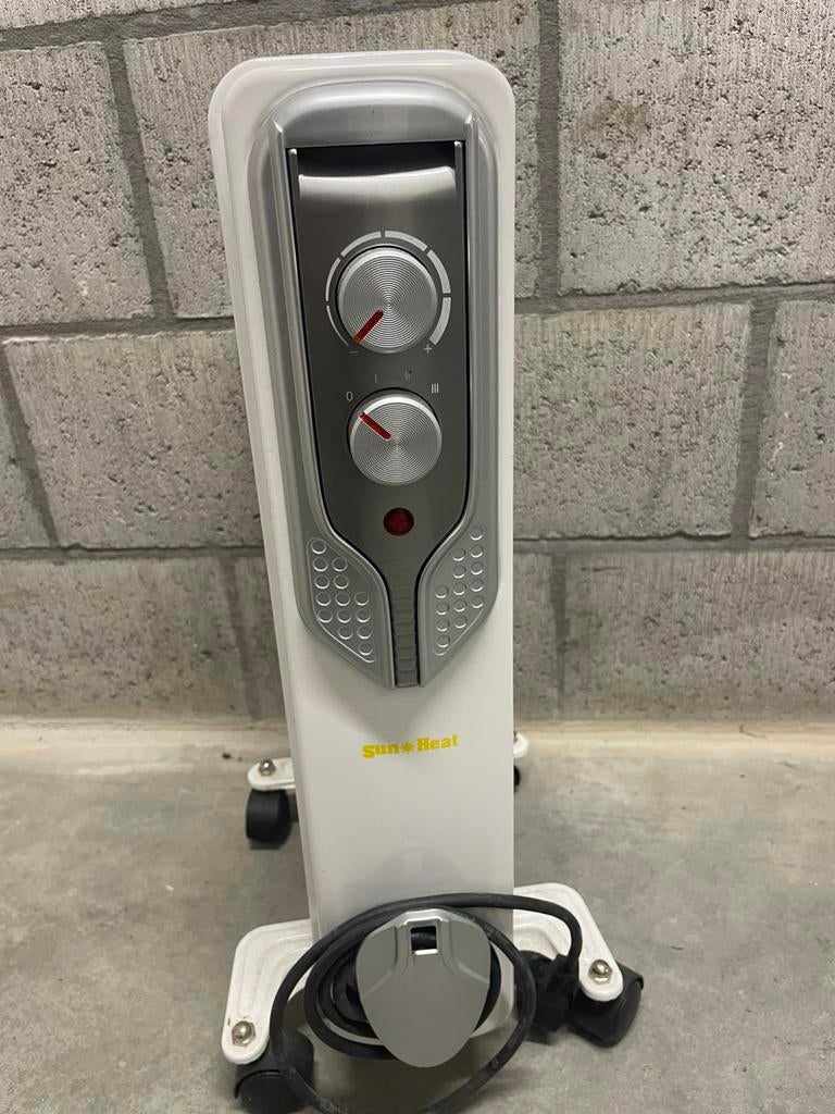 Radiator kacheltje, Ophalen, Zo goed als nieuw, Elektrisch, Overige soorten