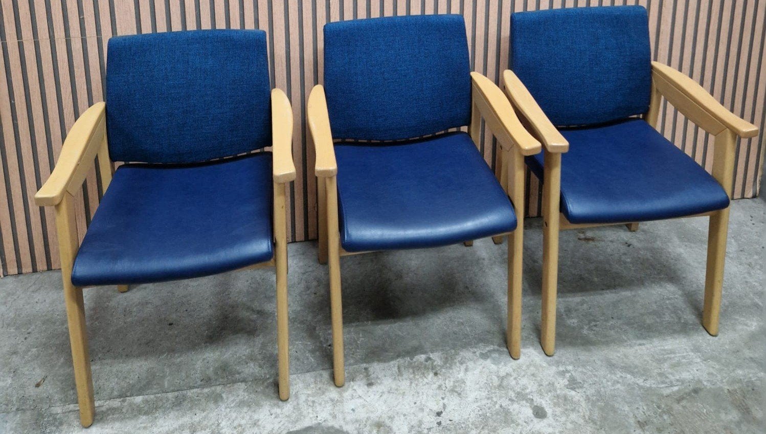 55 x Vergaderstoelen kantoor kantine fauteuil horeca zaal, Ophalen of Verzenden, Zo goed als nieuw, Blauw, Vijf, Zes of meer stoelen