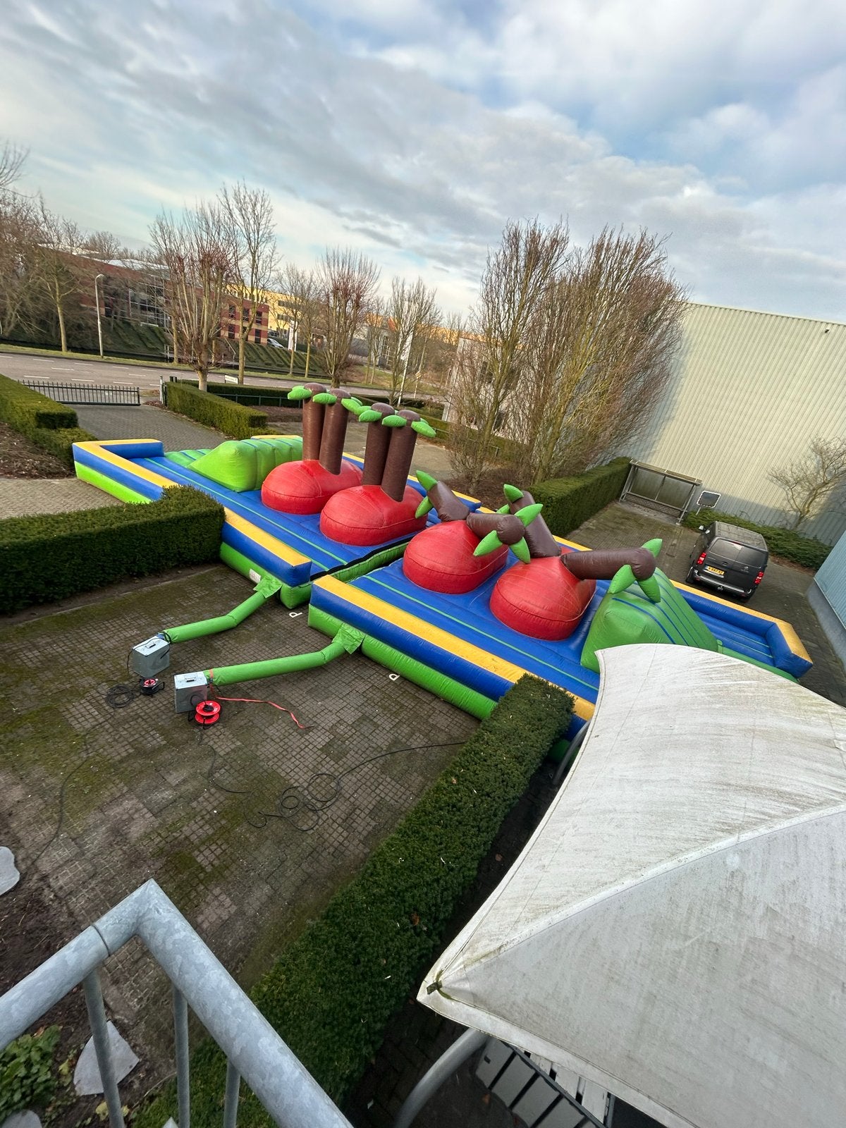 Groot Wipeout Springkussen 11m met Certificaat (excl. blower, Ophalen, Gebruikt