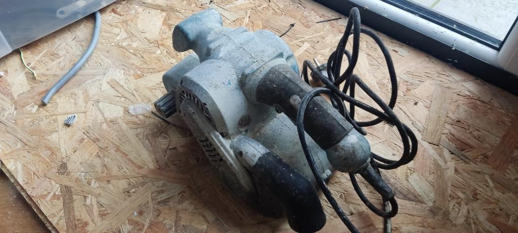 Bandschuurmachine Gamma - Krachtig en Betrouwbaar, Doe-het-zelf en Verbouw, Gereedschap | Schuurmachines, Ophalen, Gebruikt, 600 tot 1200 watt