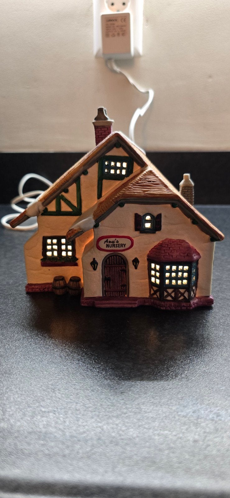 Lemax Ann’s Nursery 1994 – Caddington Village – verlicht, Ophalen