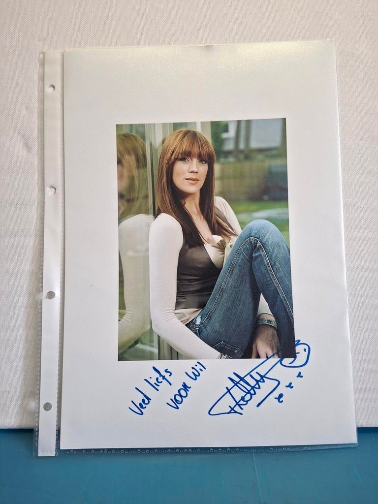 KELLY PFAFF BELGIE, Verzamelen, Verzenden, Nieuw, Foto of Kaart, Gesigneerd
