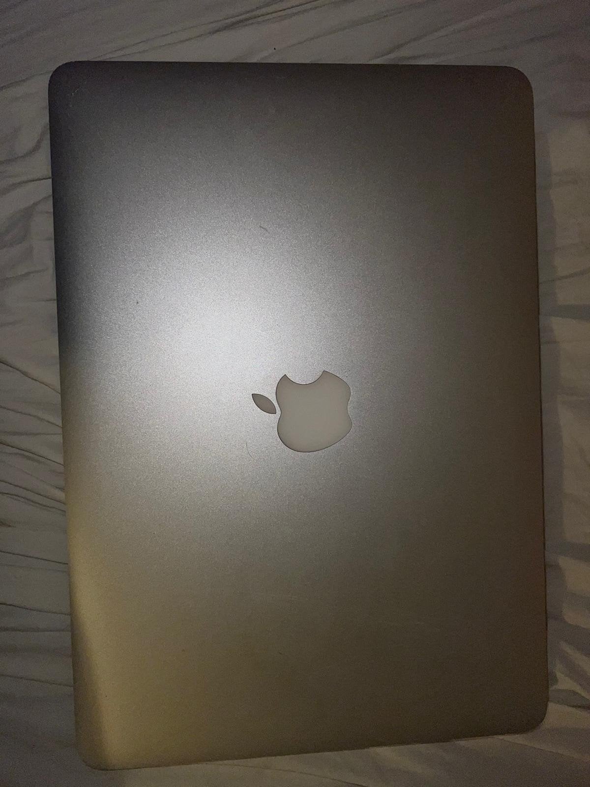 Foto 3 van MacBook Air 2017 13 inch - i7 Snel en Betrouwbaar