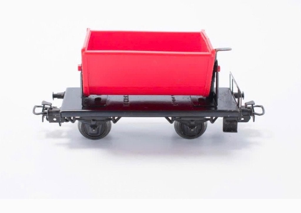 Marklin 4513. 18 stuks kiepwagen met ballast, Ophalen, Wisselstroom, Gebruikt, Wagon