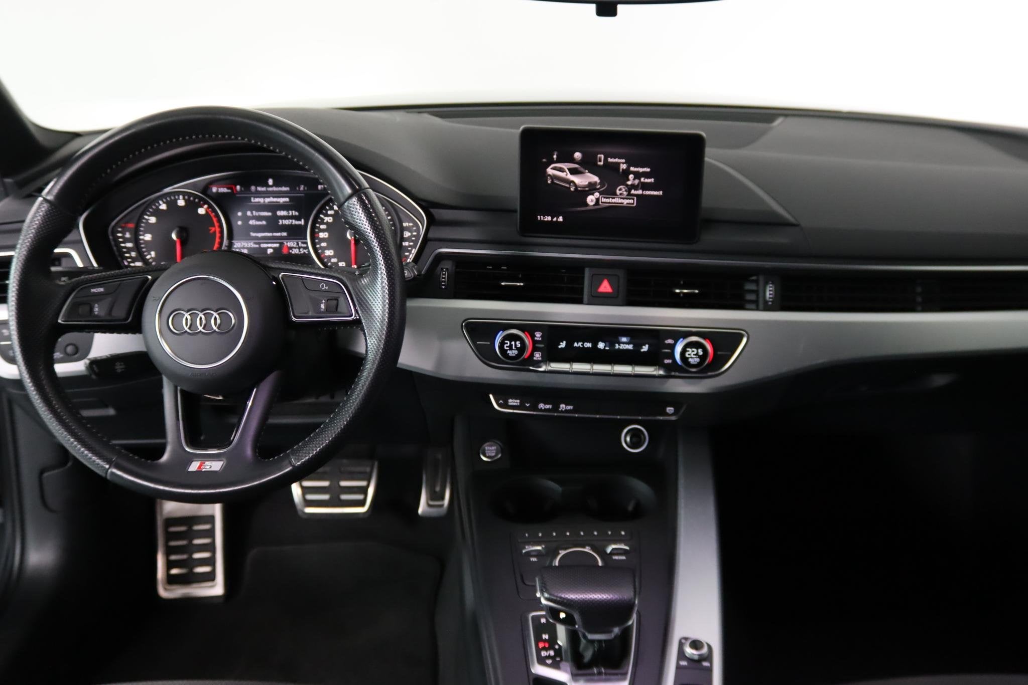 Audi A4 Avant 1.4 TFSI 2x S-Line edition LED, Cruise Control, Auto's, Gebruikt, 4 cilinders, 150 pk, Origineel Nederlands