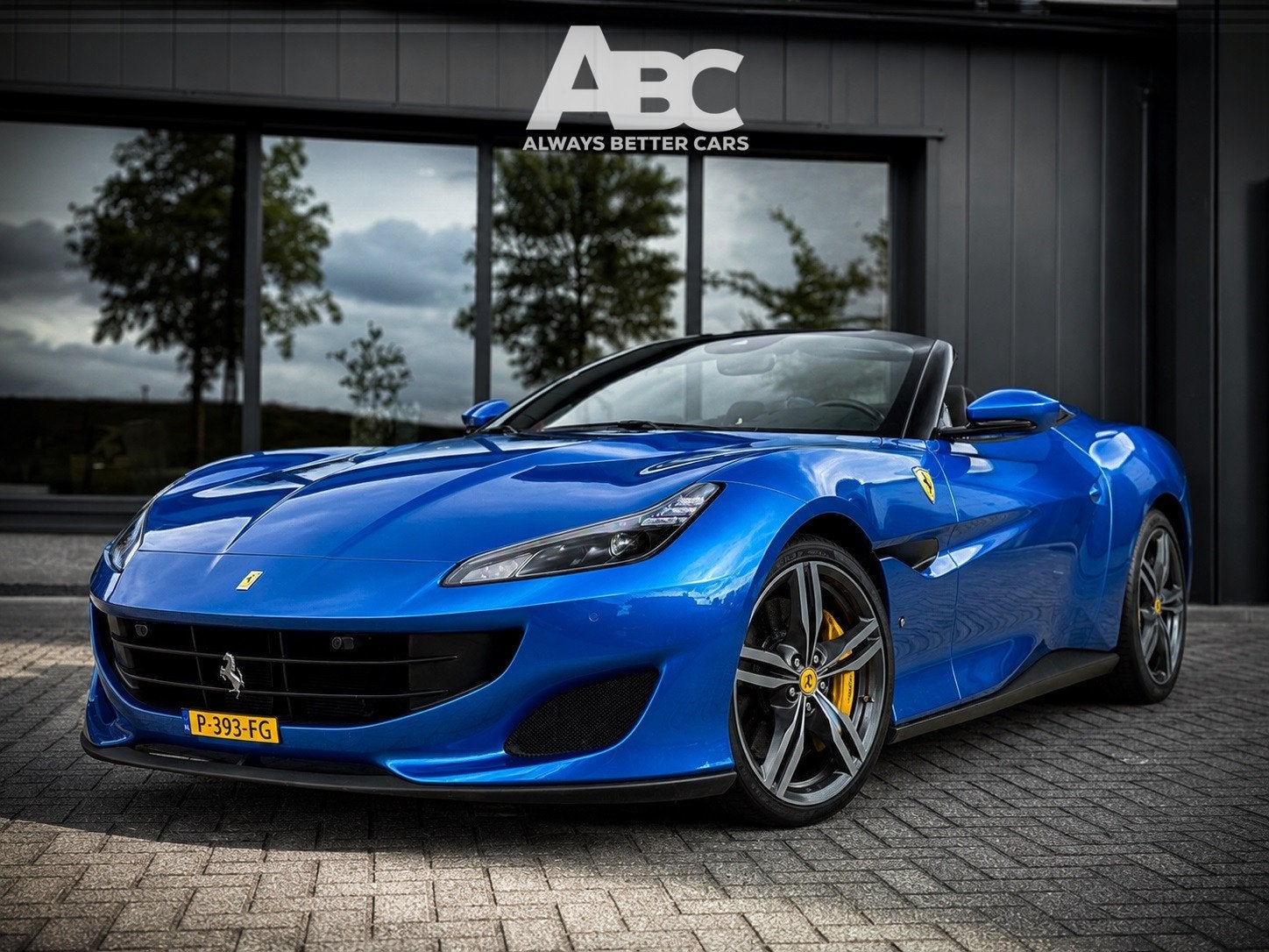 Ferrari Portofino 3.9 V8 HELE Atelier car Carbon CLANCK, Auto's, Ferrari, Automaat, Dealer onderhouden, Gebruikt, Automatische klimaatregeling