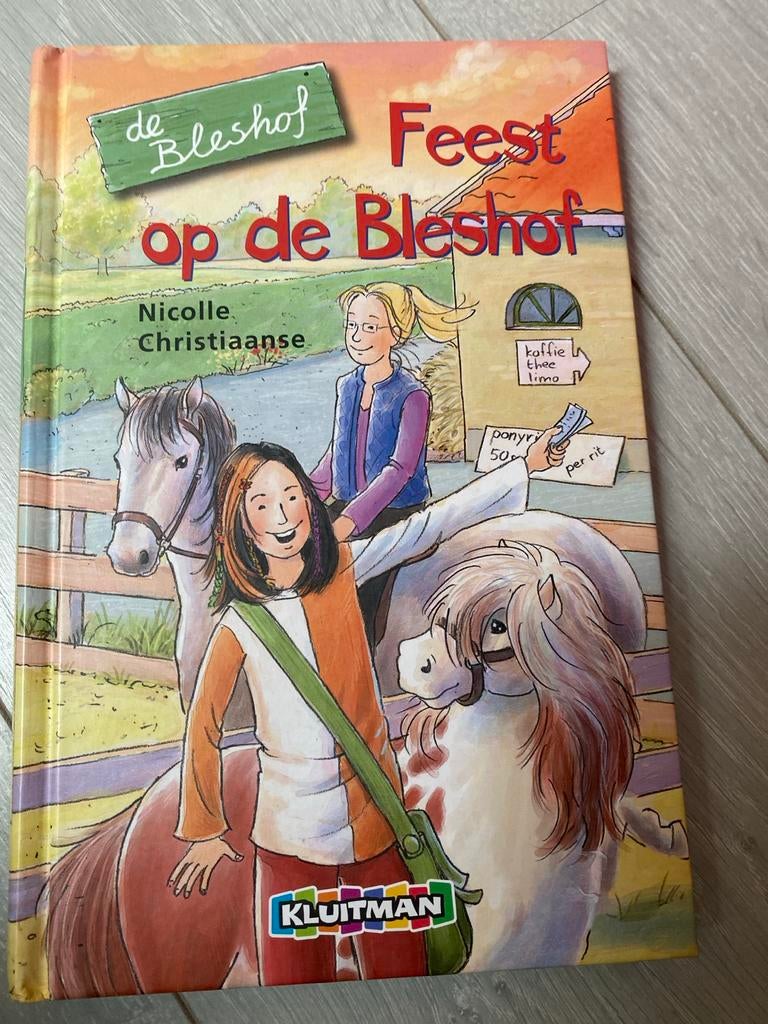 Feest op de Bleshof - Spannend paardenboek voor jeugd, Ophalen of Verzenden, Zo goed als nieuw, Fictie algemeen