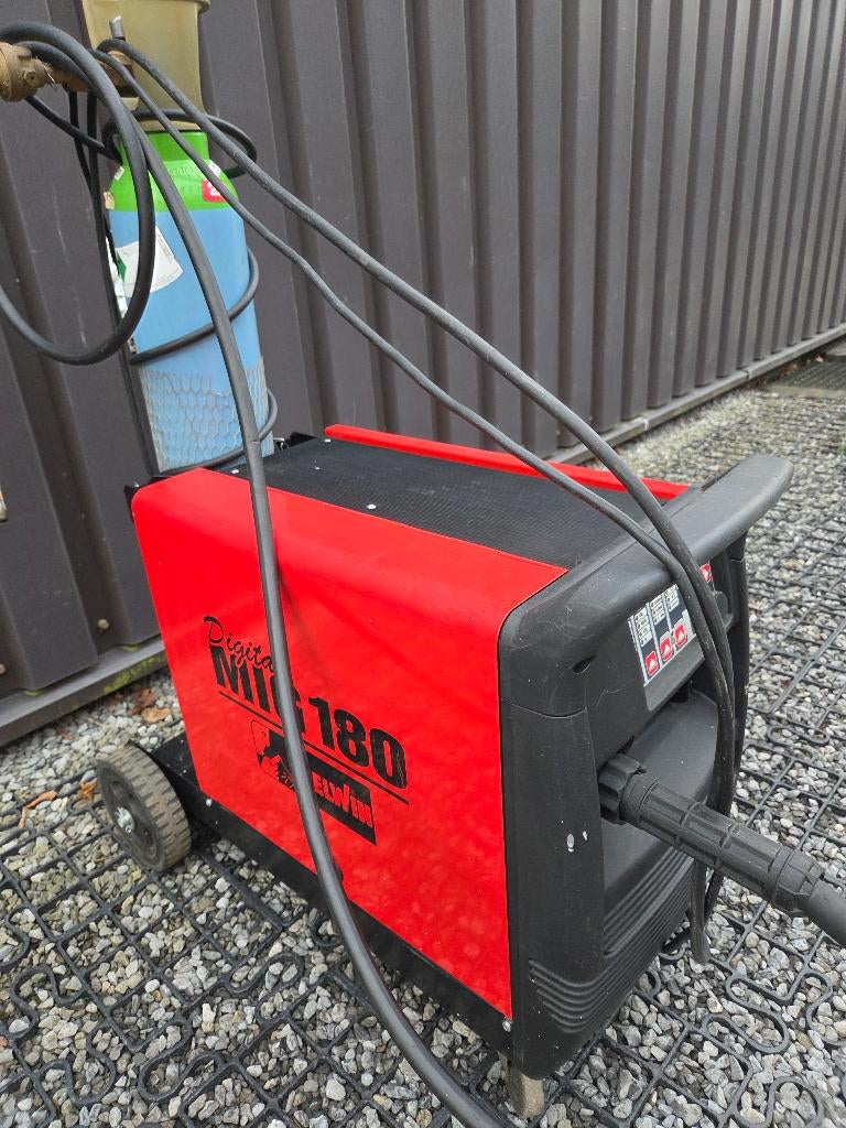 TELWIN DIGITALE MIG 180 LASAPPARAAT., Doe-het-zelf en Verbouw, Gereedschap | Lasapparaten, Ophalen of Verzenden, Gebruikt, 150 tot 250 ampère