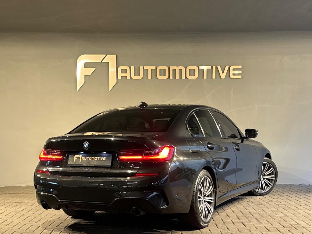 BMW 3-serie 318i High Exec Pano|M Sport Keyles|Sfeer|H/K|NAP, Auto's, BMW, Automaat, 1998 cc, Achterwielaandrijving, Gebruikt