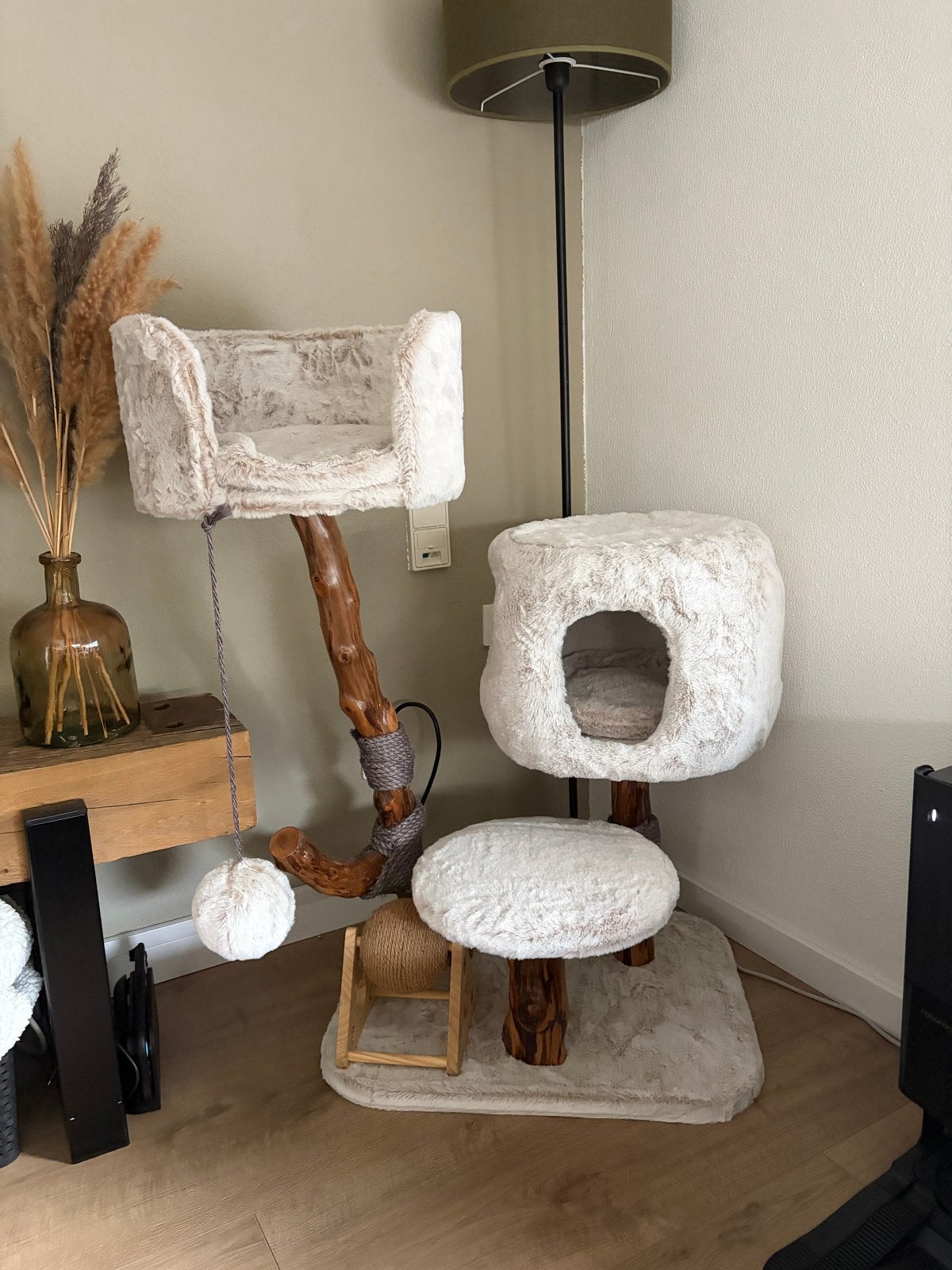 Adori Krabpaal Ava - Krabpalen - 60x48x103 cm Bruin Wit, Dieren en Toebehoren, Ophalen