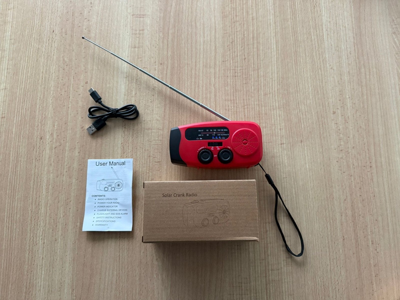 Nieuwe Draagbare Solar Crank Radio met Zaklamp en Powerbank, N, N, Nieuw, Ophalen of Verzenden